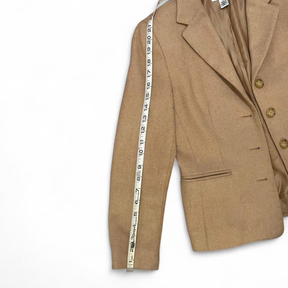 Sold - Picture 4 of 8